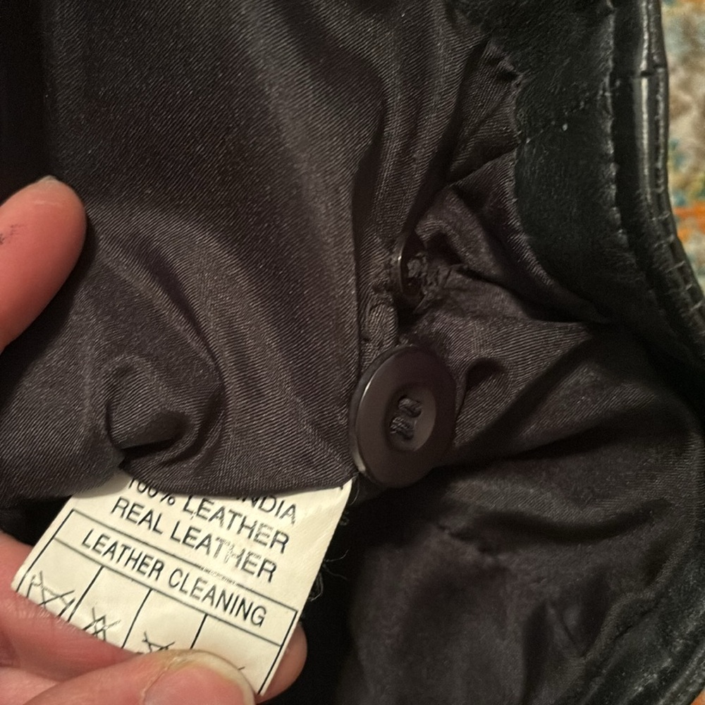Vintage HAROLD’S Genuine Leather Vest, Size Medium - Picture 4 of 6